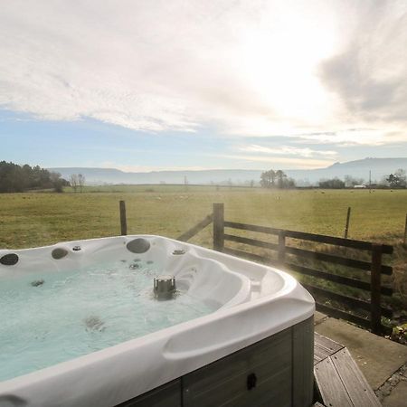 Bicton Lea Villa Acton  Eksteriør billede