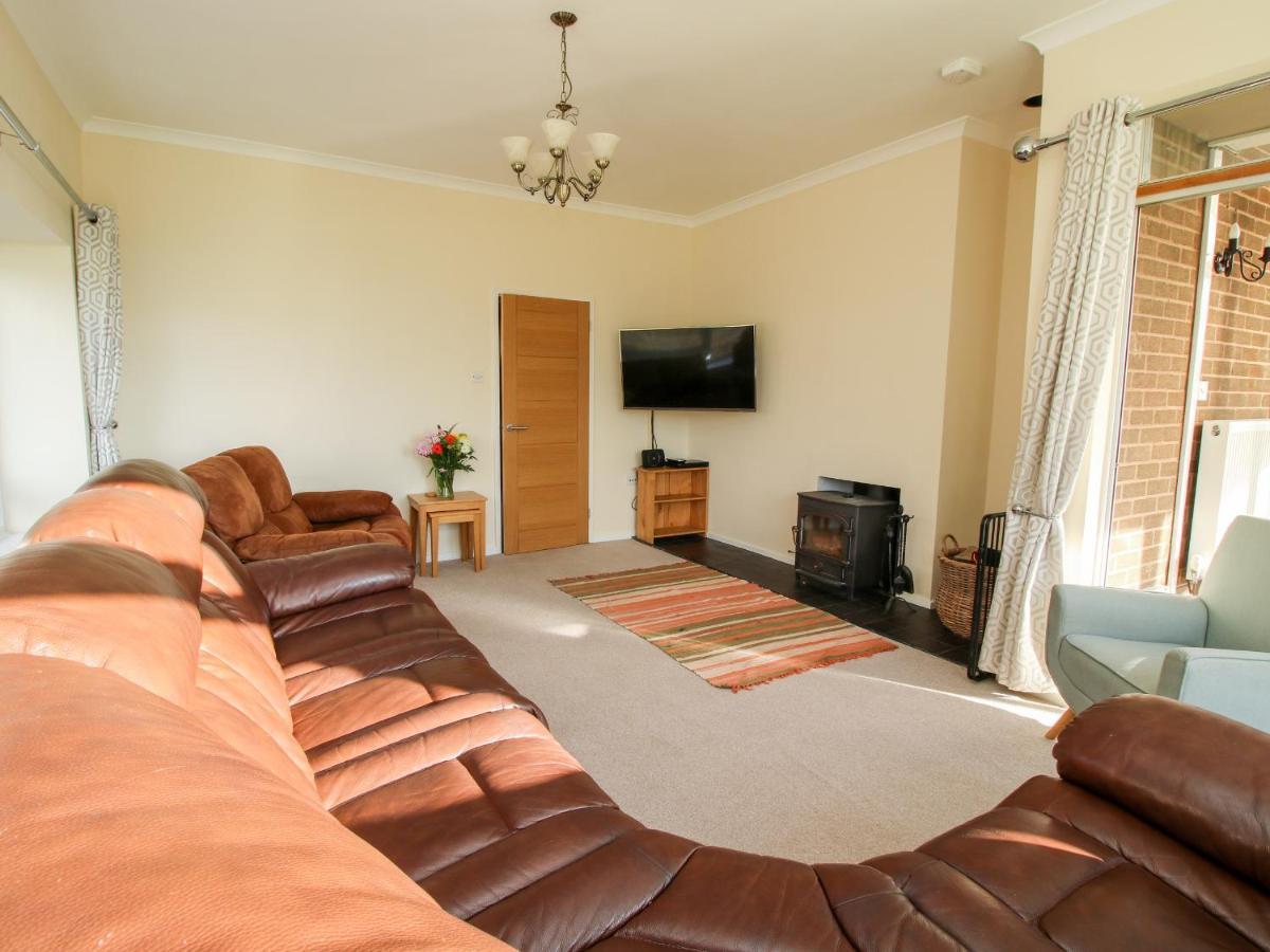 Bicton Lea Villa Acton  Eksteriør billede