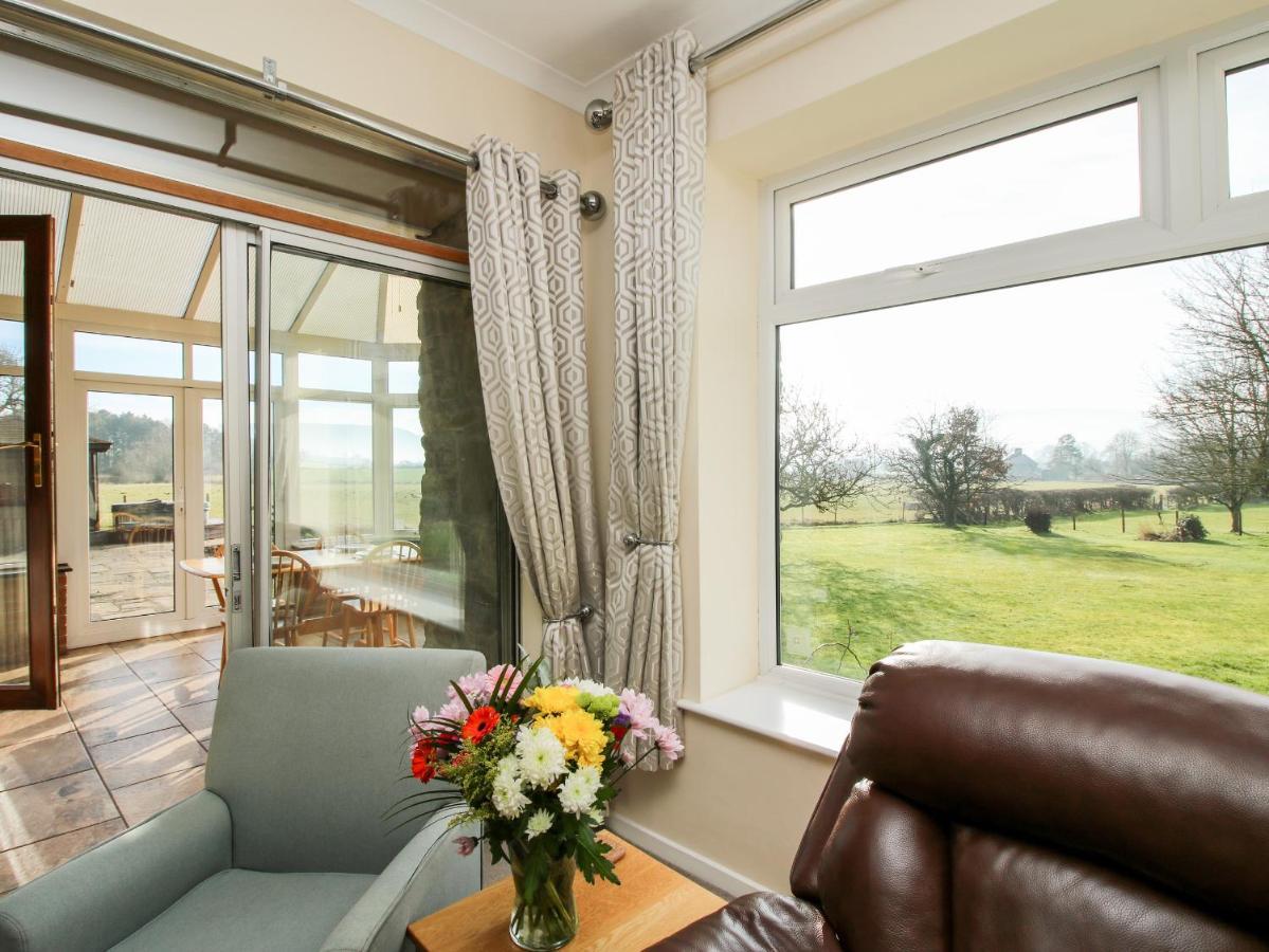 Bicton Lea Villa Acton  Eksteriør billede