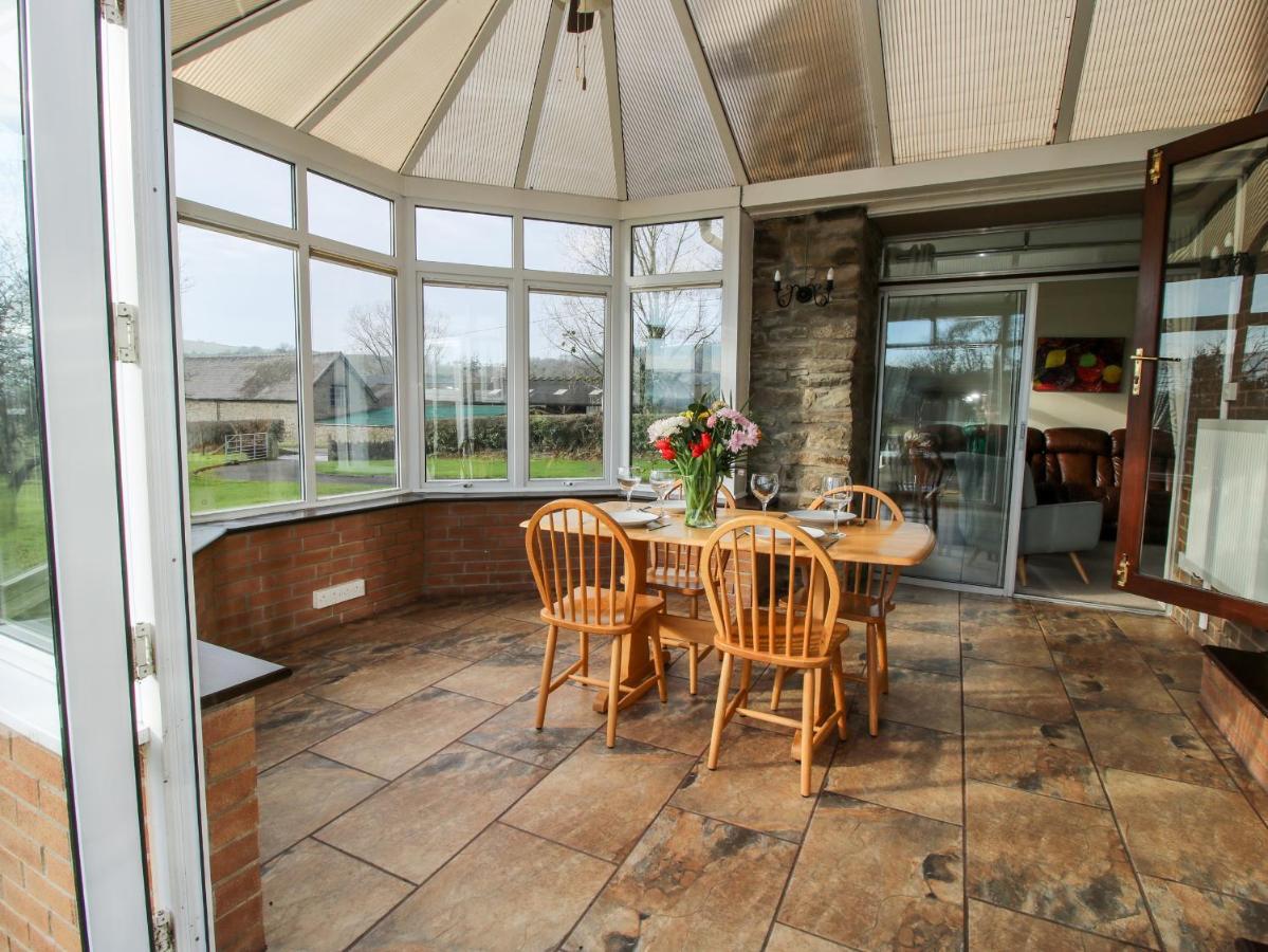 Bicton Lea Villa Acton  Eksteriør billede