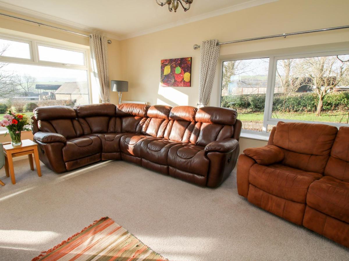 Bicton Lea Villa Acton  Eksteriør billede