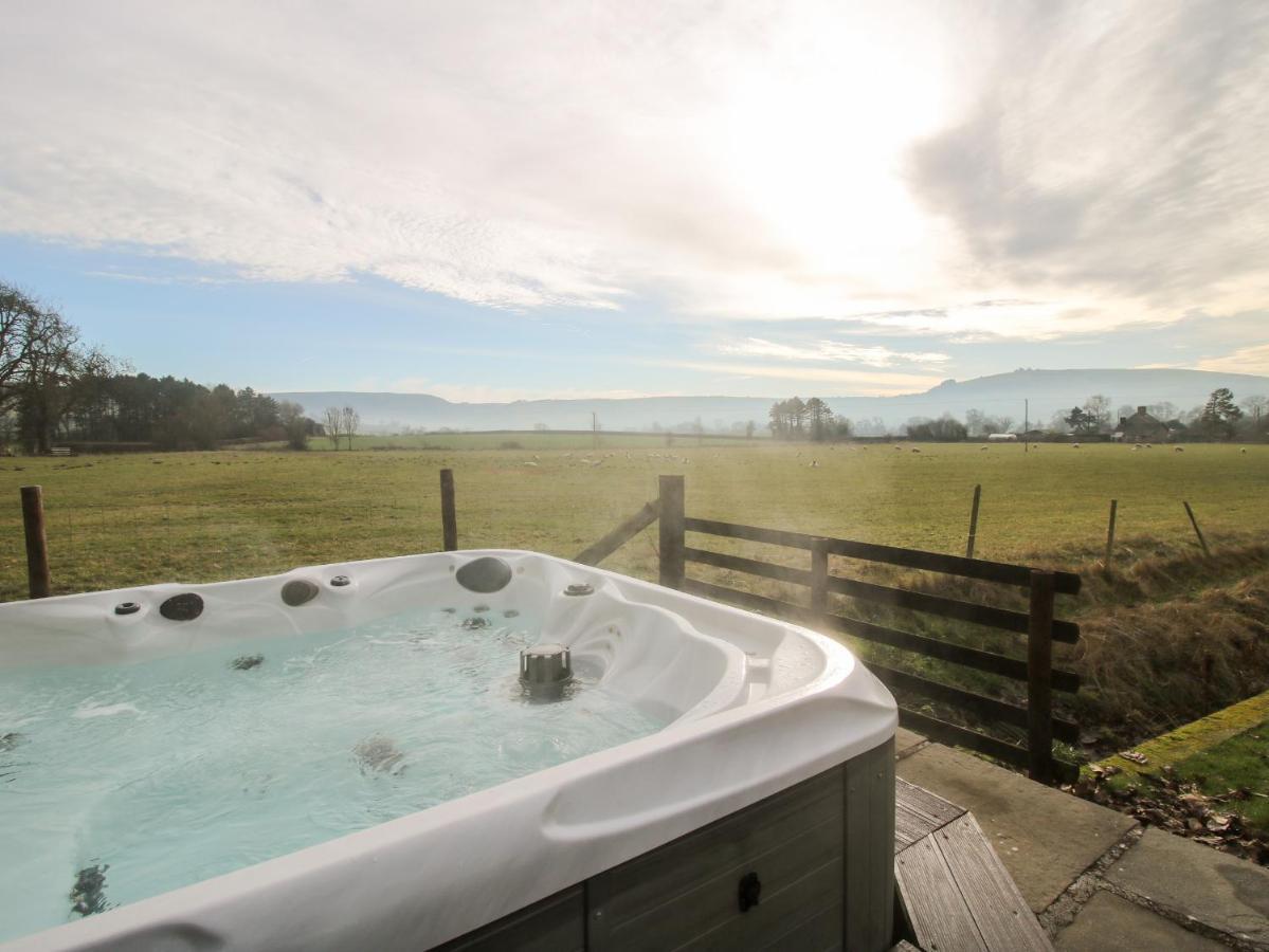 Bicton Lea Villa Acton  Eksteriør billede